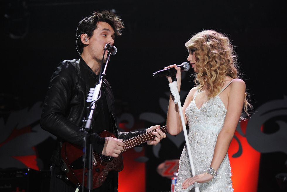 new york december 11 john mayer and taylor swift perform onstage during z100s jingle ball 2009 at madison square garden on december 11, 2009 in new york city photo by bryan beddergetty images