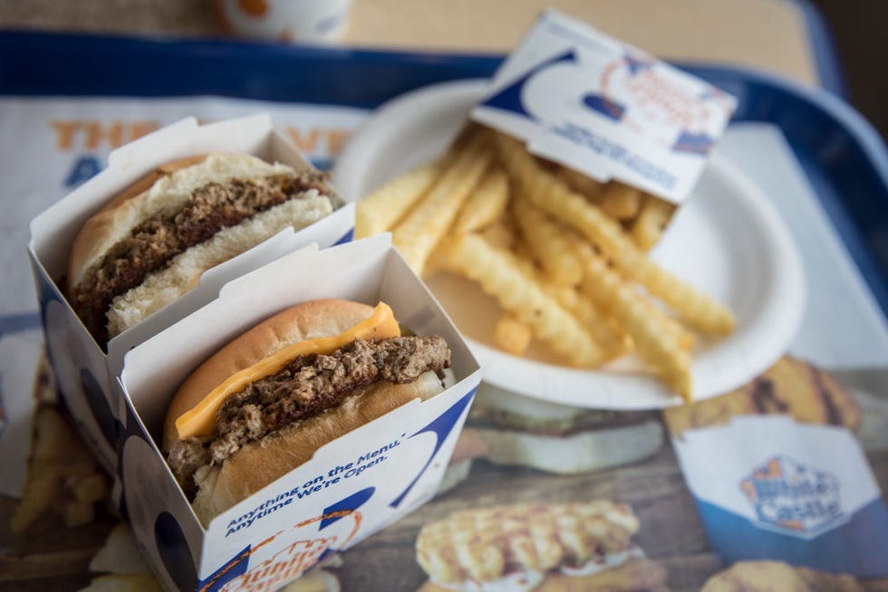 meatless impossible sliders sits on a table at a white castle restaurant