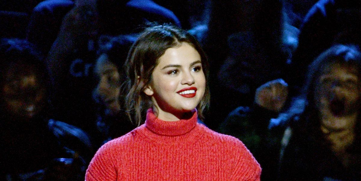 Why Selena Gomez Was Drinking From a Baby Bottle - Selena Watches  Vanderpump Rules in Instagram Story