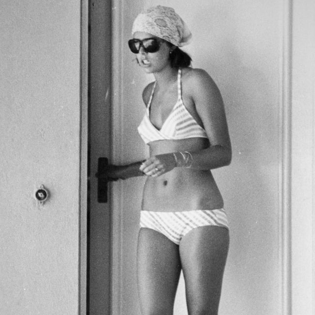 carolina de mónaco ha llevado siempre el mismo bikini de los 20 a los 60