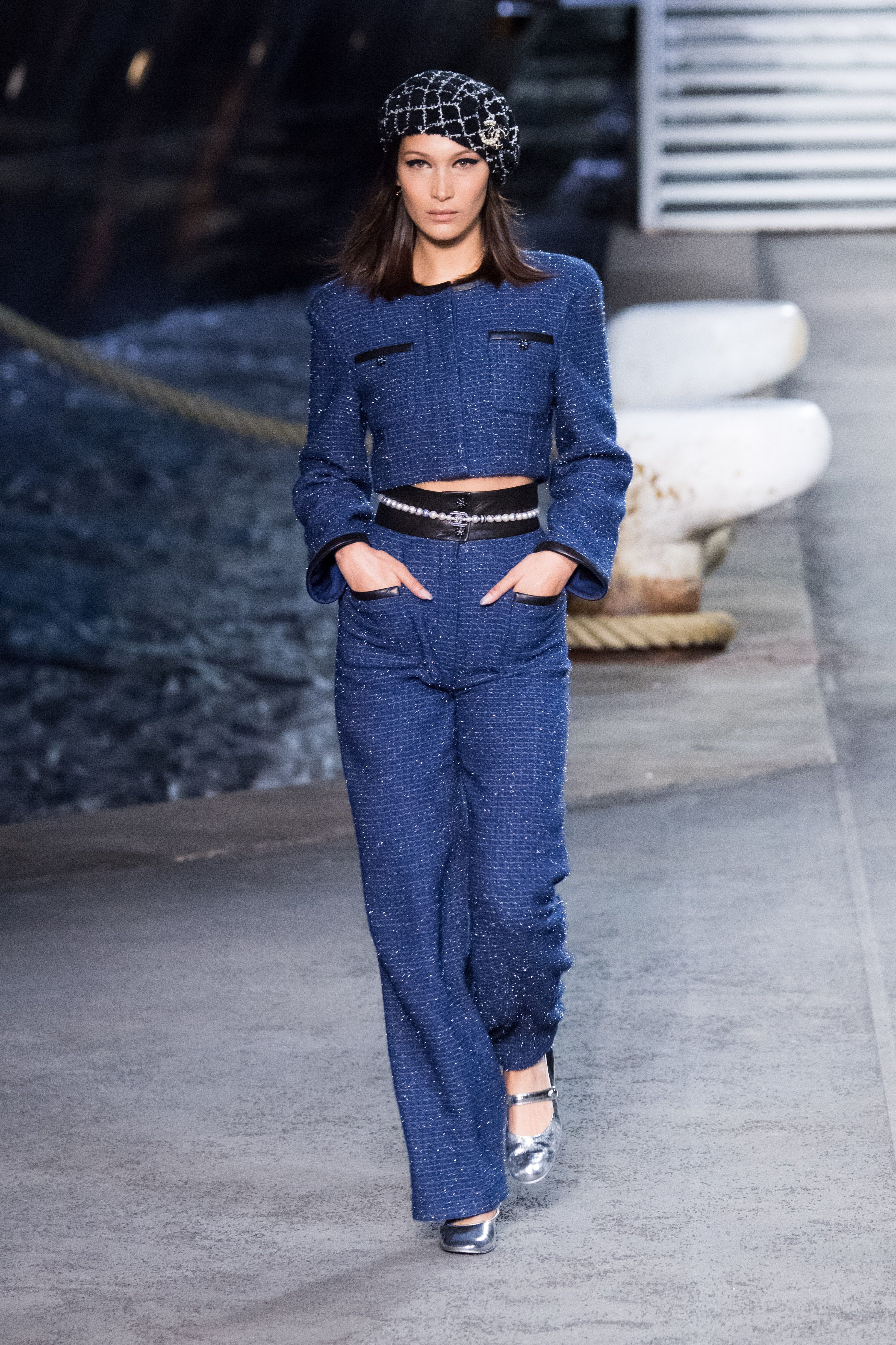 Promotional discountsChanel Resort 2019 Fashion Show, chanel