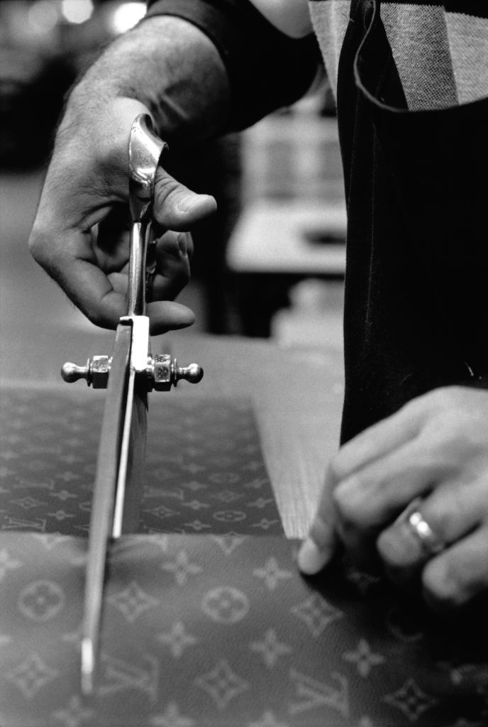 Storia della borsa Noé di Louis Vuitton, nata per portare champagne