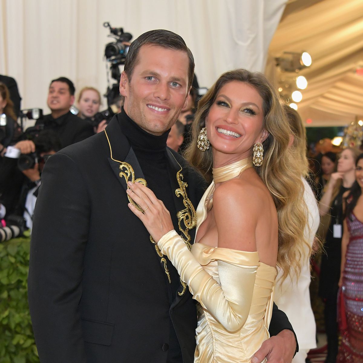 new york, ny   may 07  tom brady and gisele bundchen attends the heavenly bodies fashion  the catholic imagination costume institute gala at the metropolitan museum of art on may 7, 2018 in new york city  photo by neilson barnardgetty images
