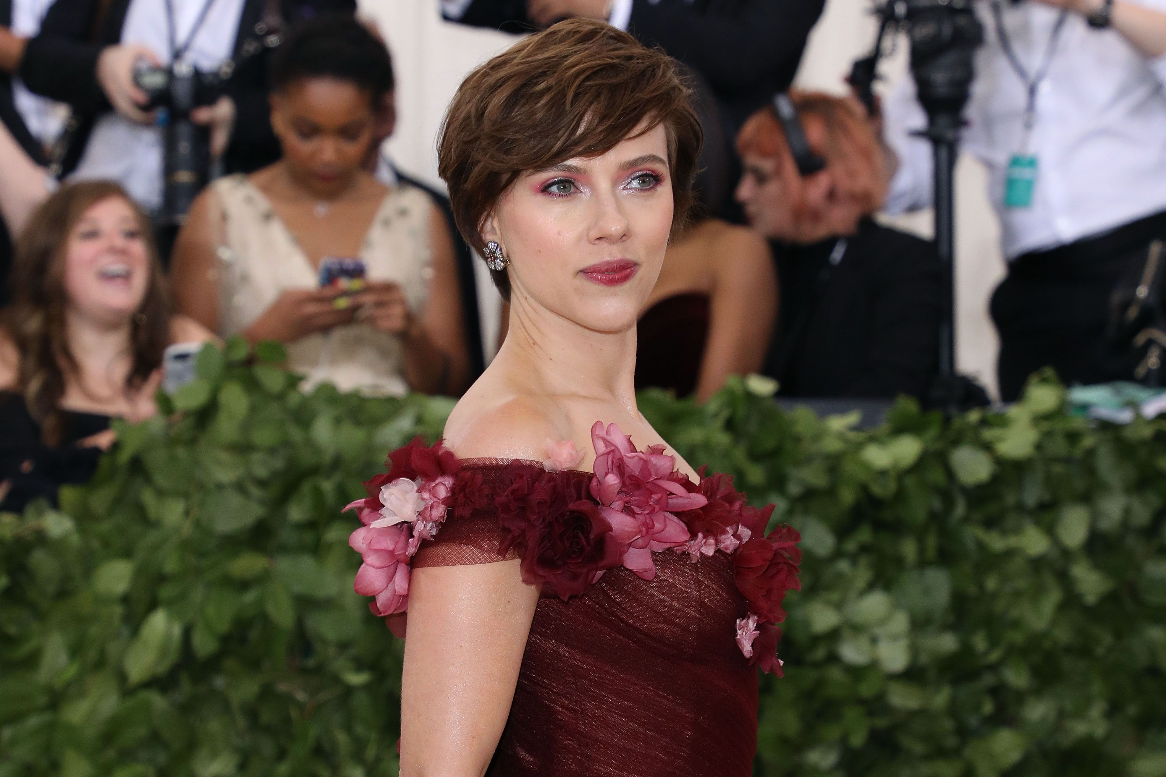 Scarlett johansson met gala dress sales