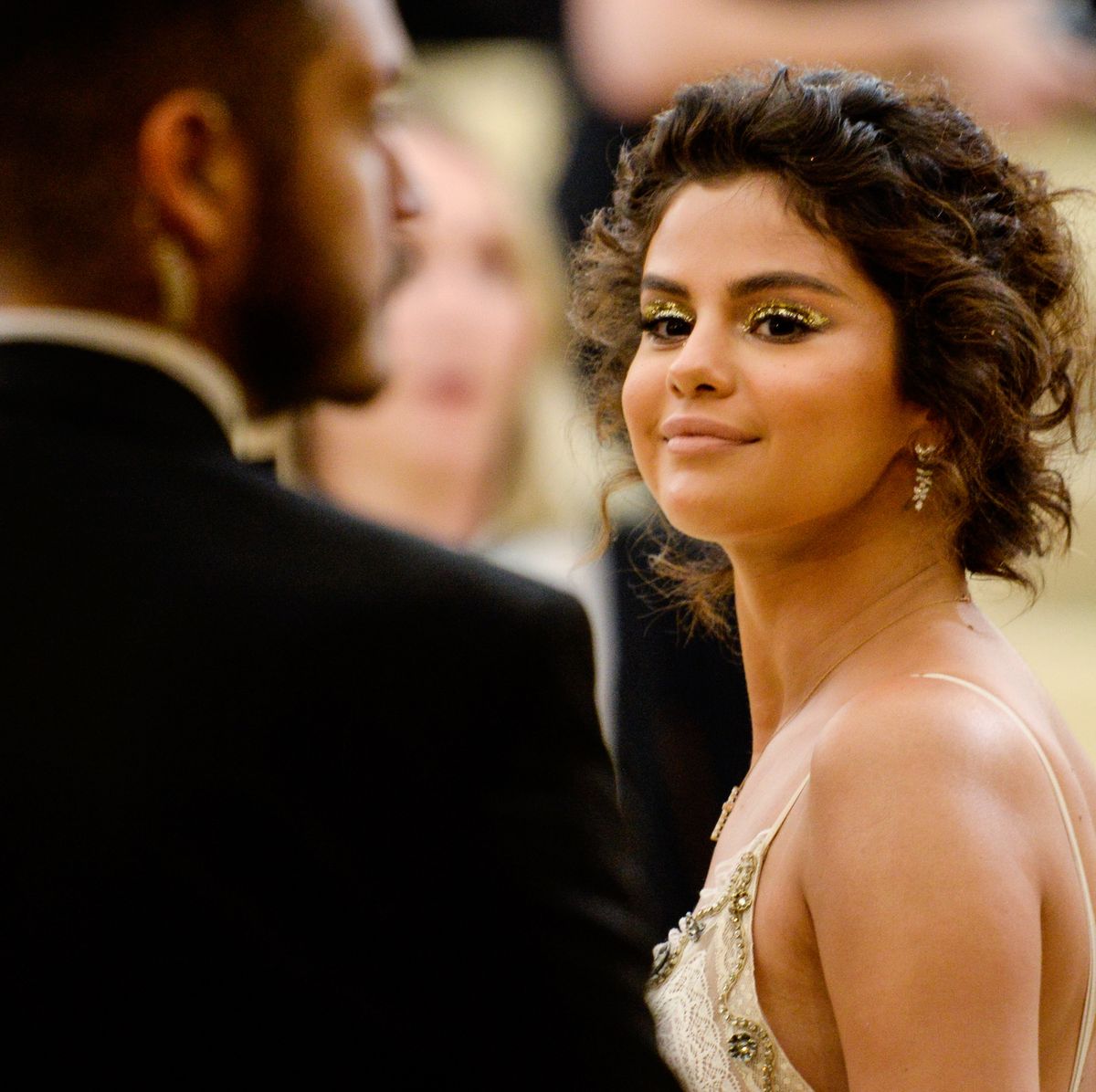 Selena Gomez Tells Story Behind 2015 Met Gala Gown – Billboard
