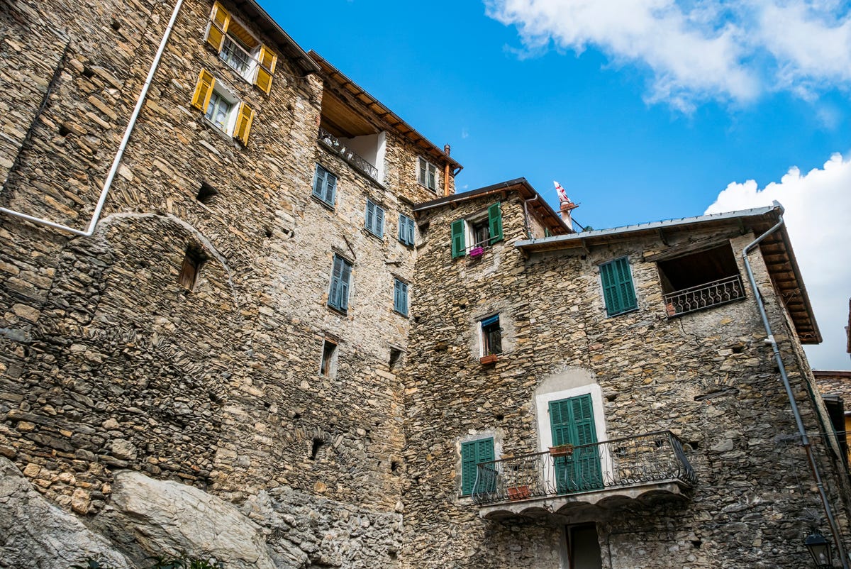 Ci sono delle nuove case a 1 euro in Liguria, e sono bellissime