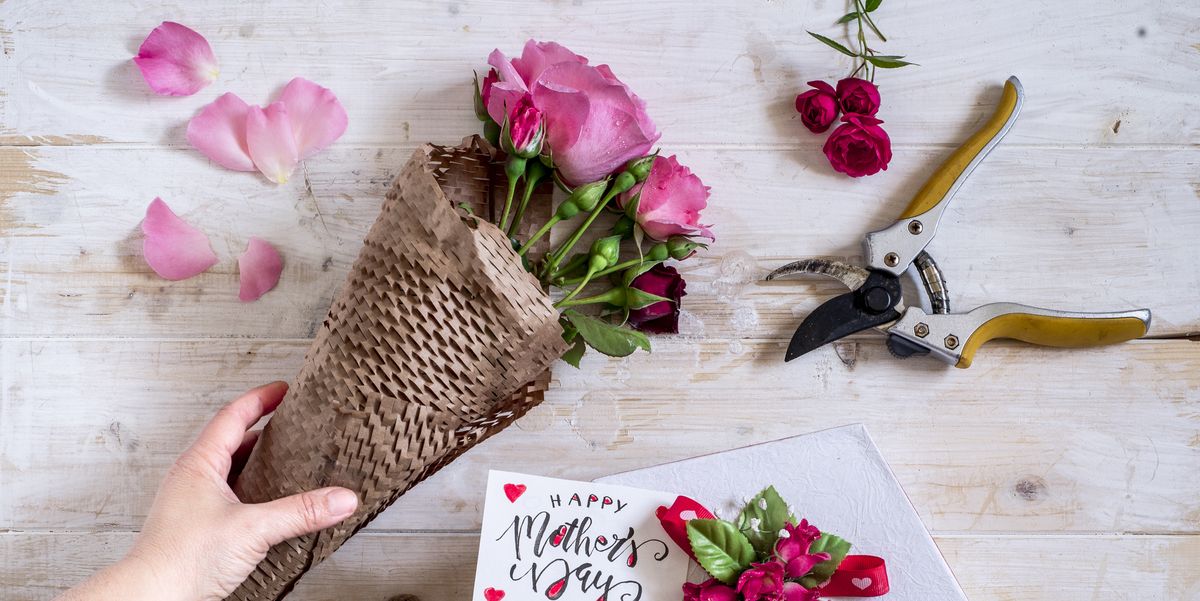18 Unique Mother's Day Gifts Mom Will Absolutely Love - Play Party Plan