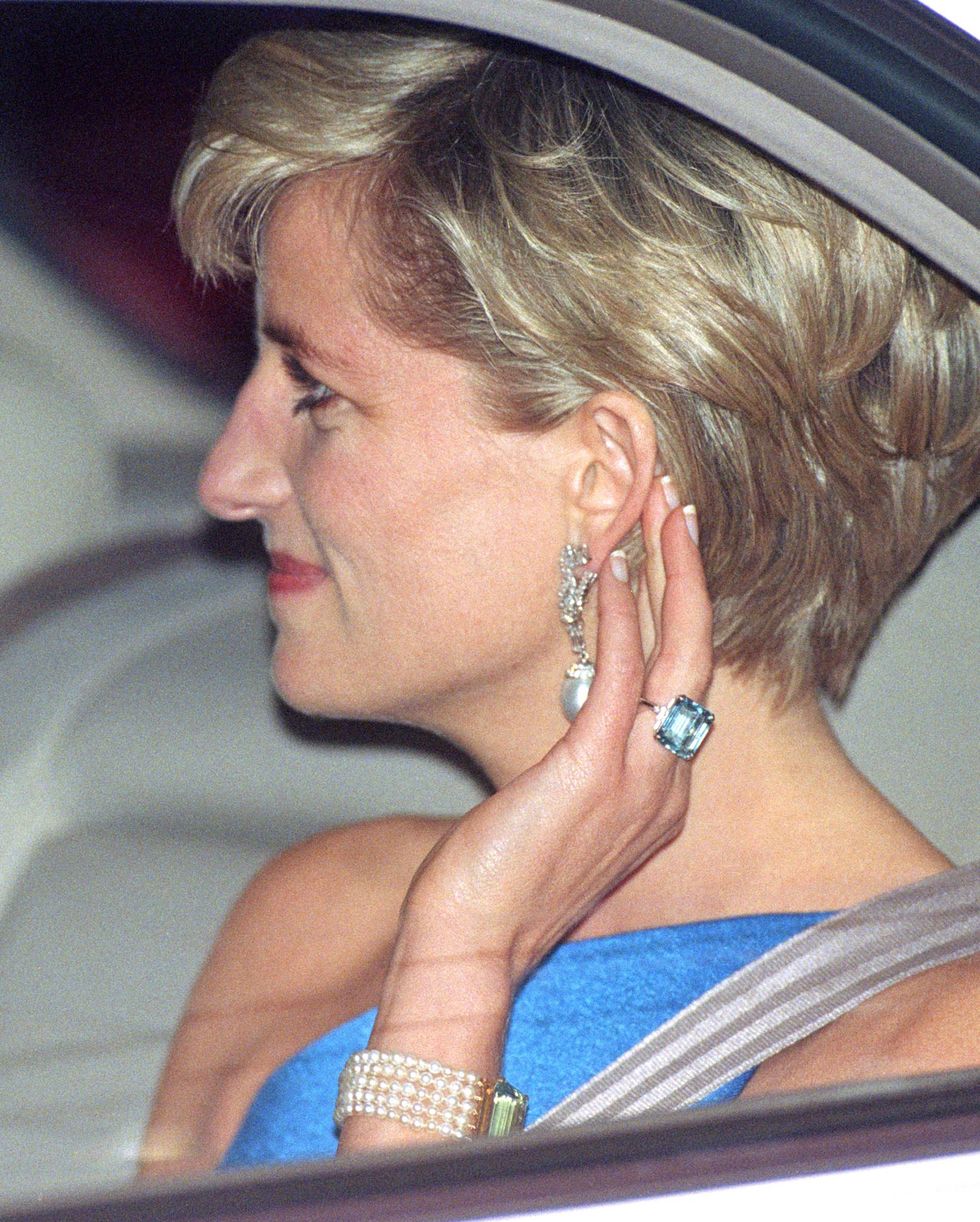 princess of wales wears an emerald cut aquamarine ring as she attends the victor chang research institute dinner dance during her visit to sydney