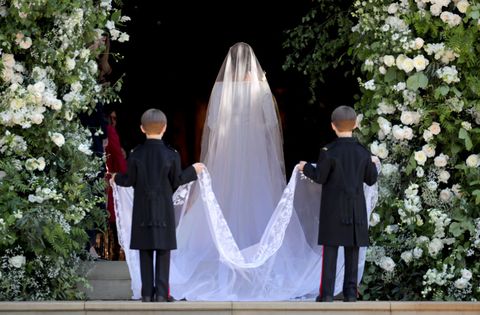 Veil, Bridal veil, Ceremony, Bridal accessory, Wedding dress, Bridal clothing, Bride, Event, Marriage, Dress, 