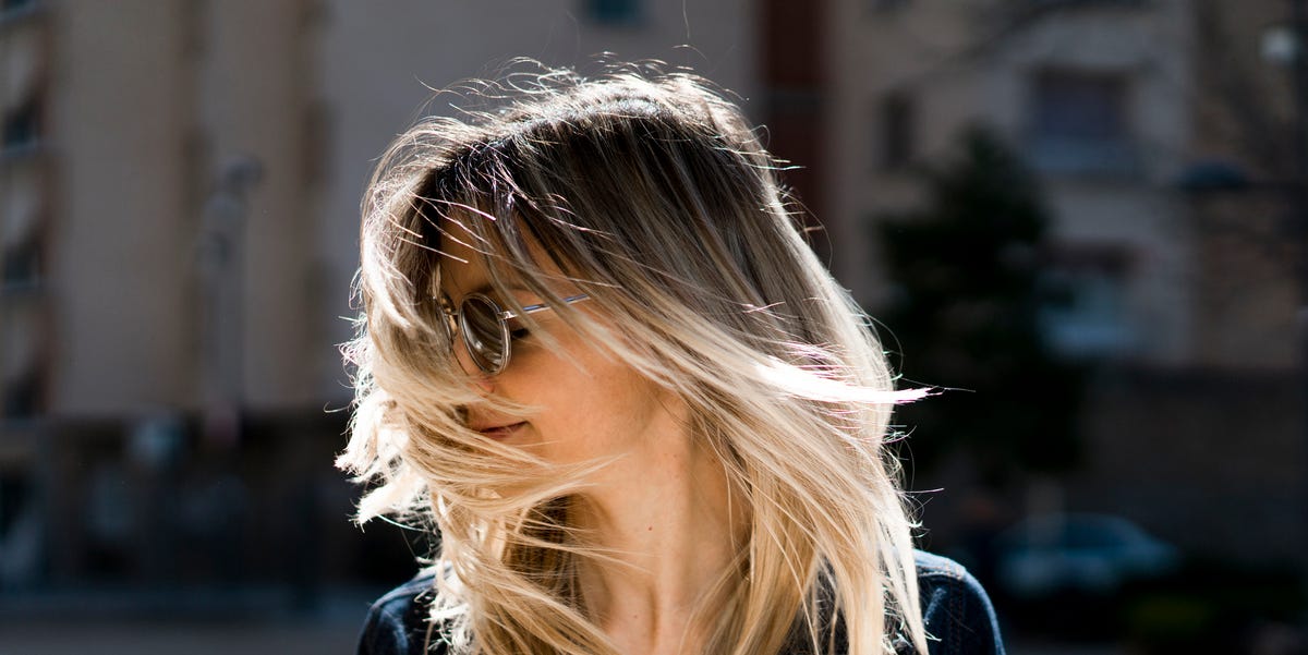 How To Apply Hair Perfume, Plus The Best Picks How To Apply Hair Perfume, Plus The Best Picks
