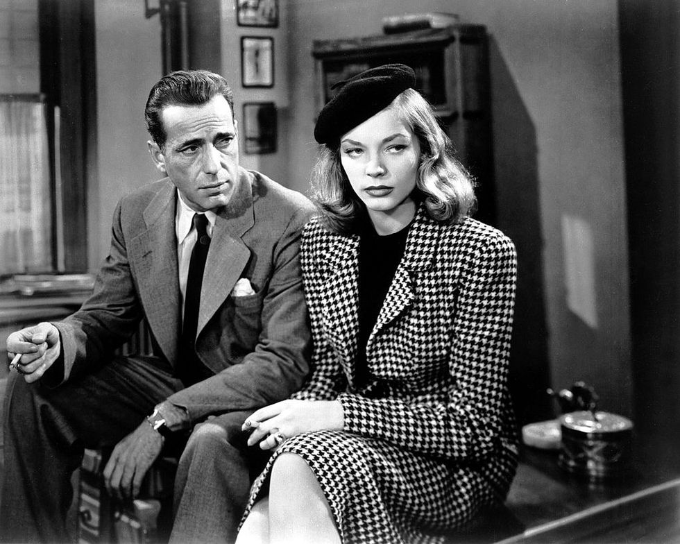 humphrey bogart 1889   1957 as philip marlowe and lauren bacall as vivian rutledge in the big sleep, 1946 photo by silver screen collectiongetty images