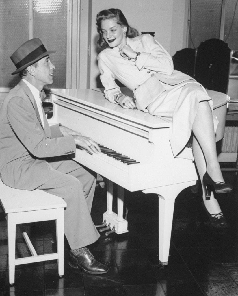 Pianist, Piano, Sitting, Snapshot, Standing, Spinet, Player piano, Fortepiano, Technology, Leg, 
