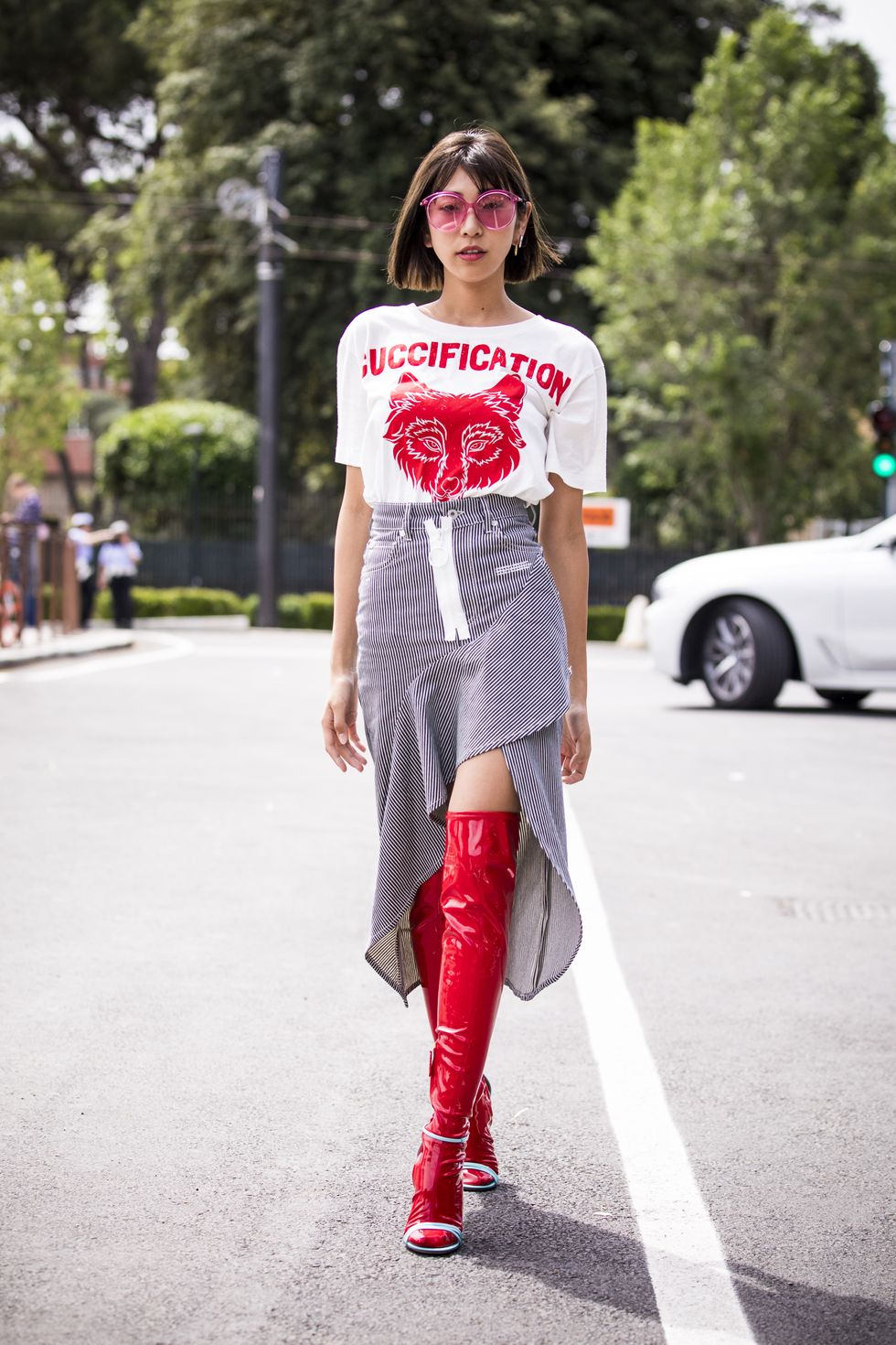 White, Clothing, Street fashion, Red, Footwear, Fashion, Beauty, Pink, Crop top, T-shirt, 