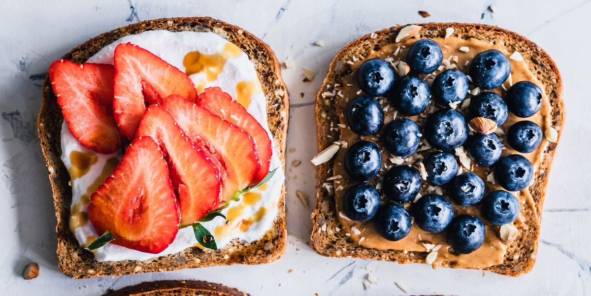 Peanut butter and cream cheese toasts with fresh fruit