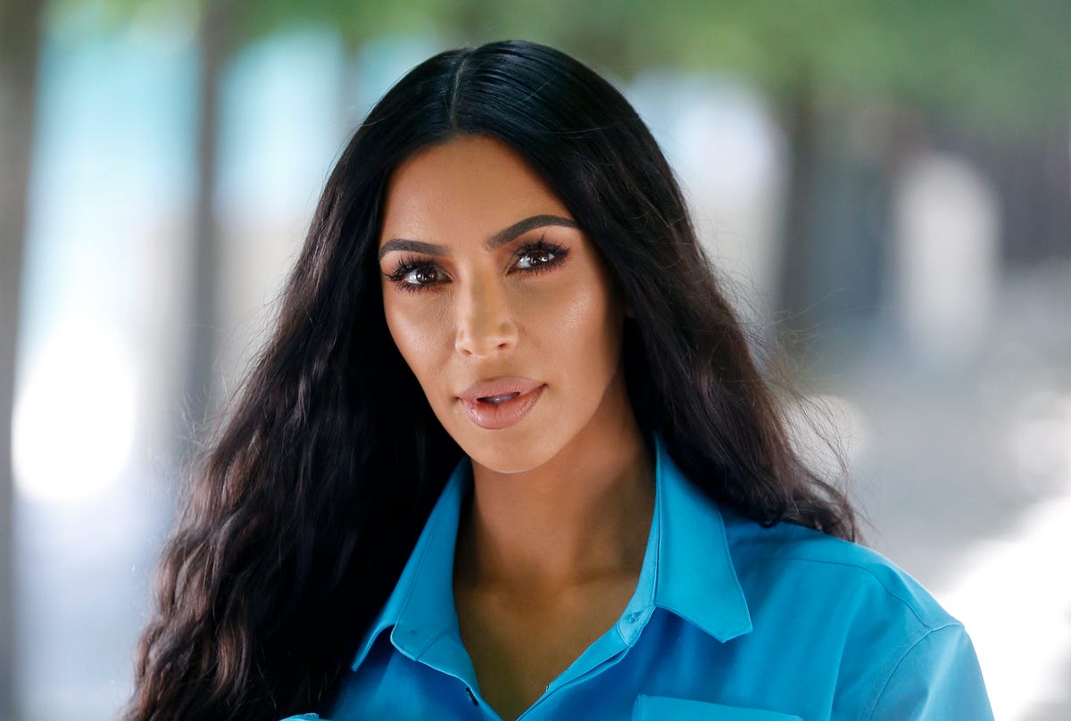 Kim Kardashian Posts New Psoriasis Photos To Instagram