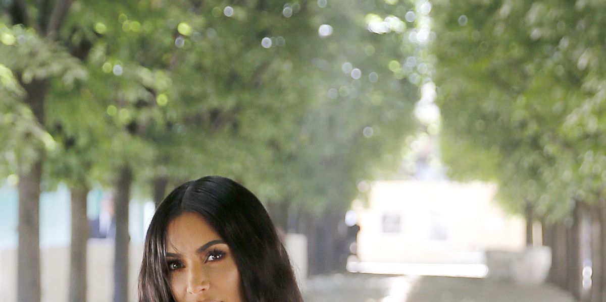 Kim Kardashian traveling with Louis Vuitton 😍  Kim kardashian, Kim  kardashian style, Exclusive bag