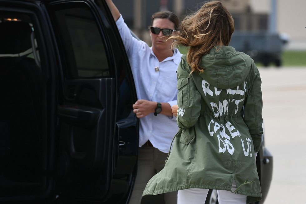 us first lady melania trump departs andrews air rorce base in maryland june 21, 2018 wearing a jacket emblazoned with the words i really dont care, do you following her surprise visit with child migrants on the us mexico border photo by mandel ngan  afp        photo credit should read mandel nganafp via getty images
