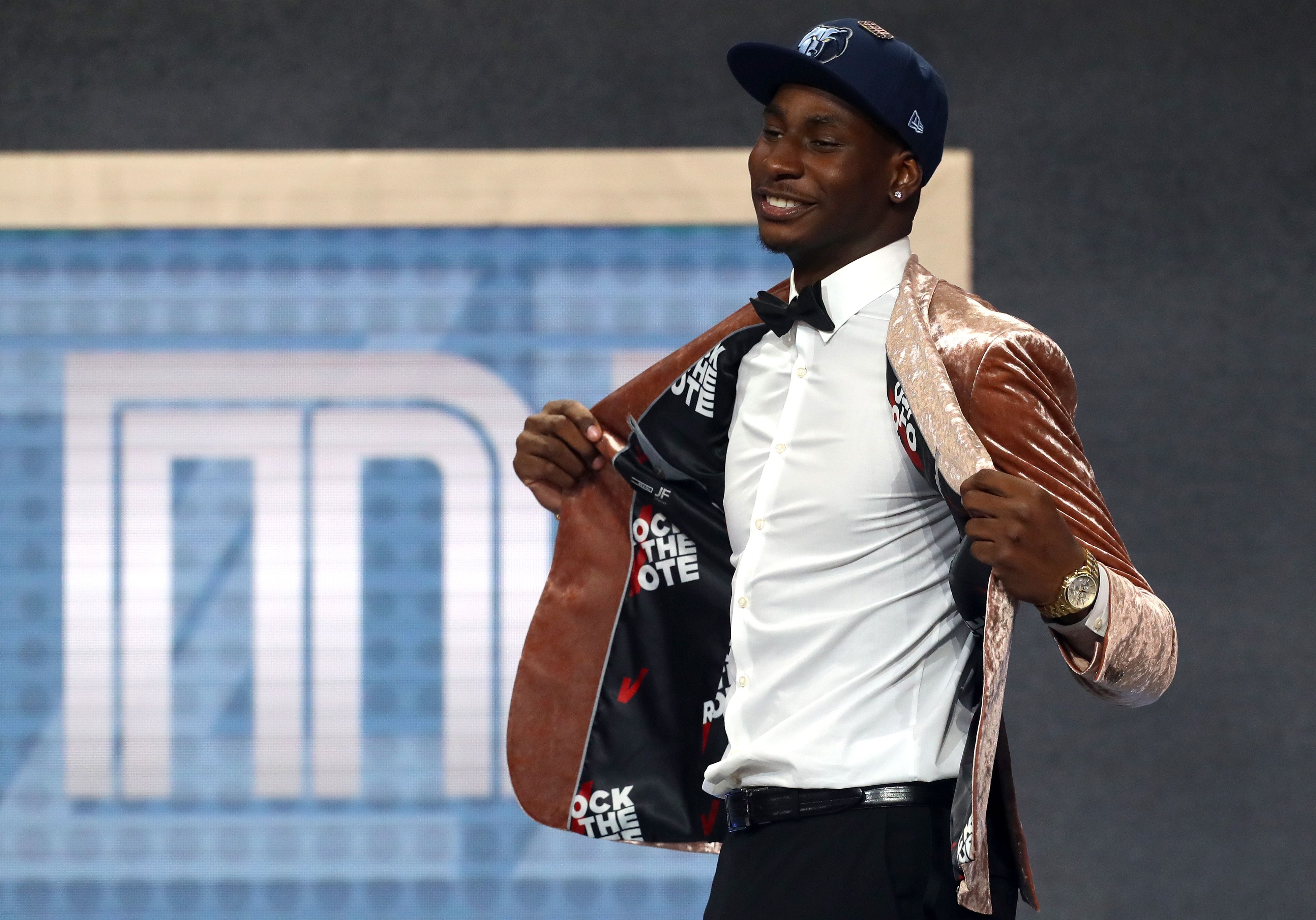 The Most Stylish Players on the Green Carpet at the NBA Draft 2018 - Men's  Journal