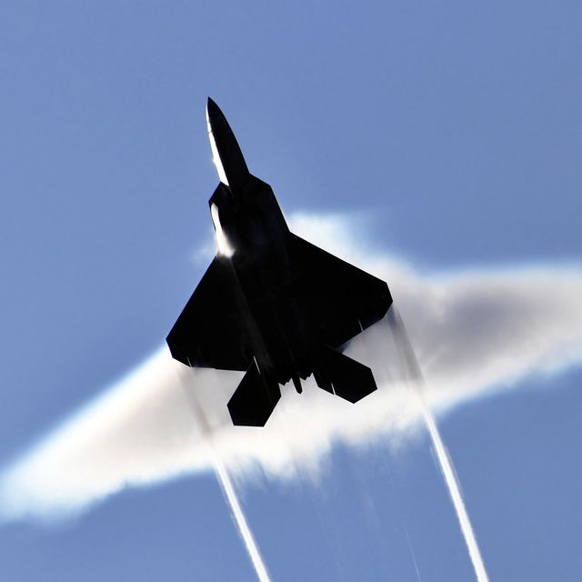 f-22-supersonic.jpg