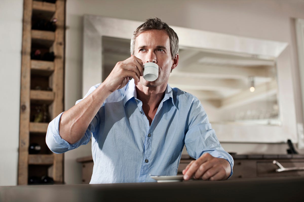 Un estudio afirma la cantidad de café saludable que se puede beber al día sin riesgo: "Es una ventaja importante para la salud cardiometabólica"