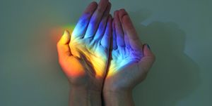 Hand, Finger, Blue, Light, Purple, Lighting, Colorfulness, Gesture, Wrist, Thumb, 