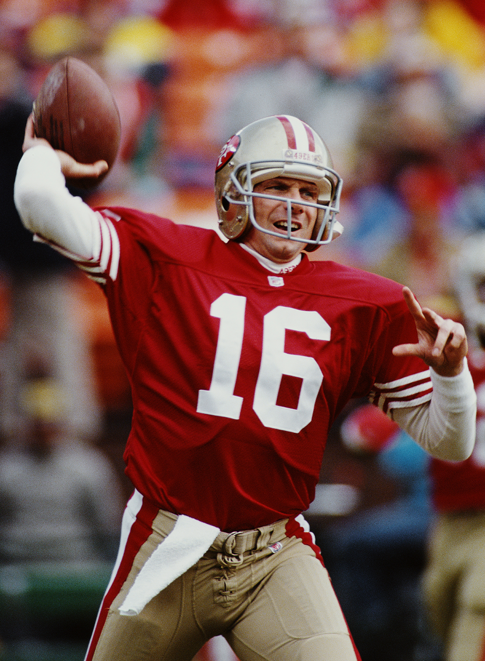 joe montana 16, back up quarterback for the san francisco 49ers during the national football conference west divisional championship game against the washington redskins on 9 january 1993 at candlestick park, san francisco, california, united states the 49ers won the game 20   13  photo by otto greule jrallsportgetty images