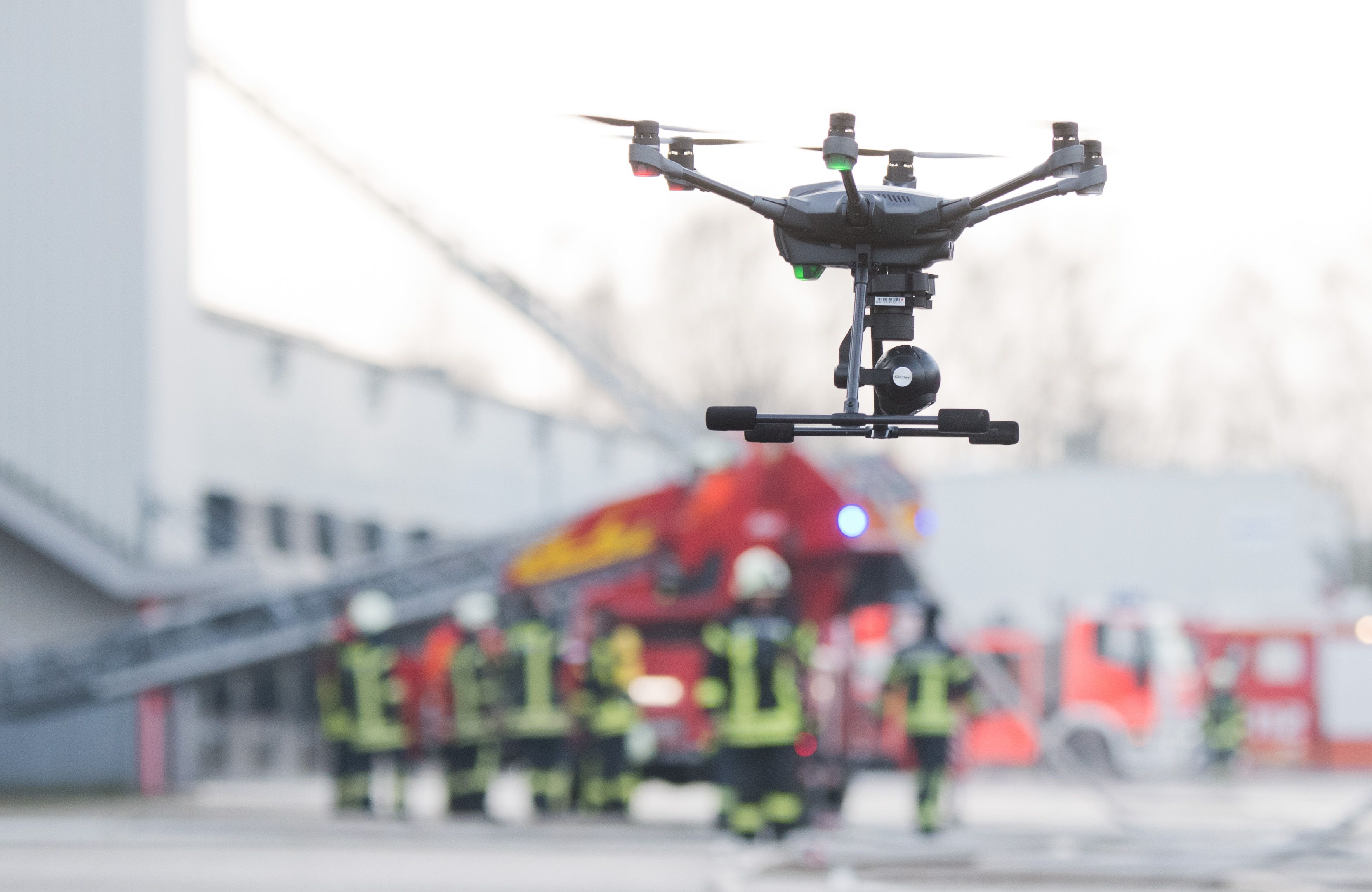 overalt Tilbageholde bøn How Drones—and Their Young Handlers—Are Changing the Future of Firefighting