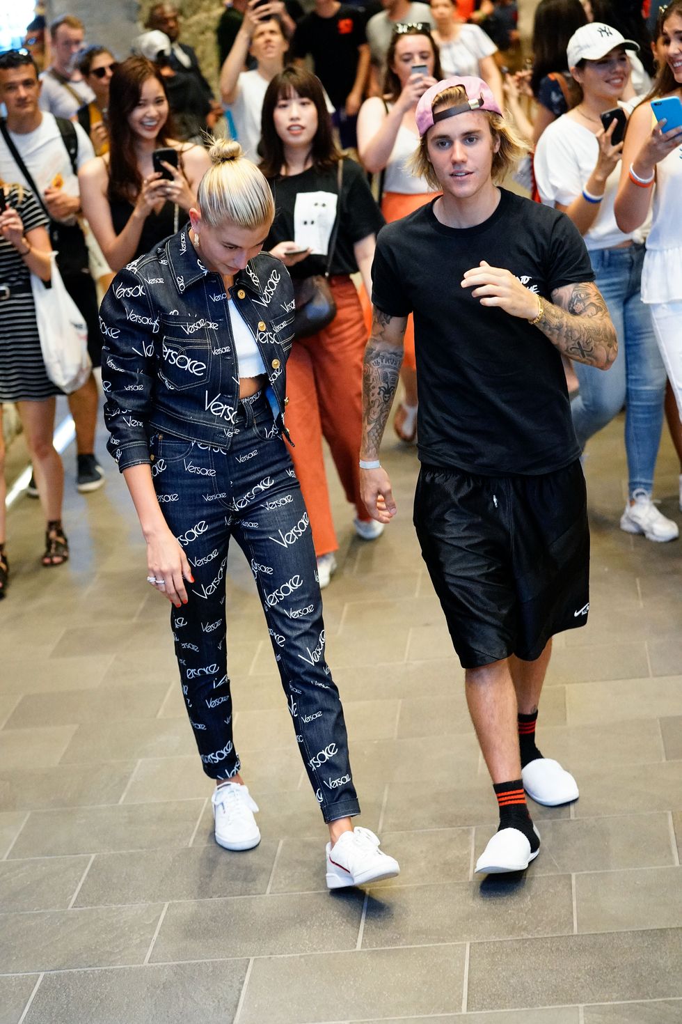 Why Is Justin Bieber Wearing Hotel Slippers Out?