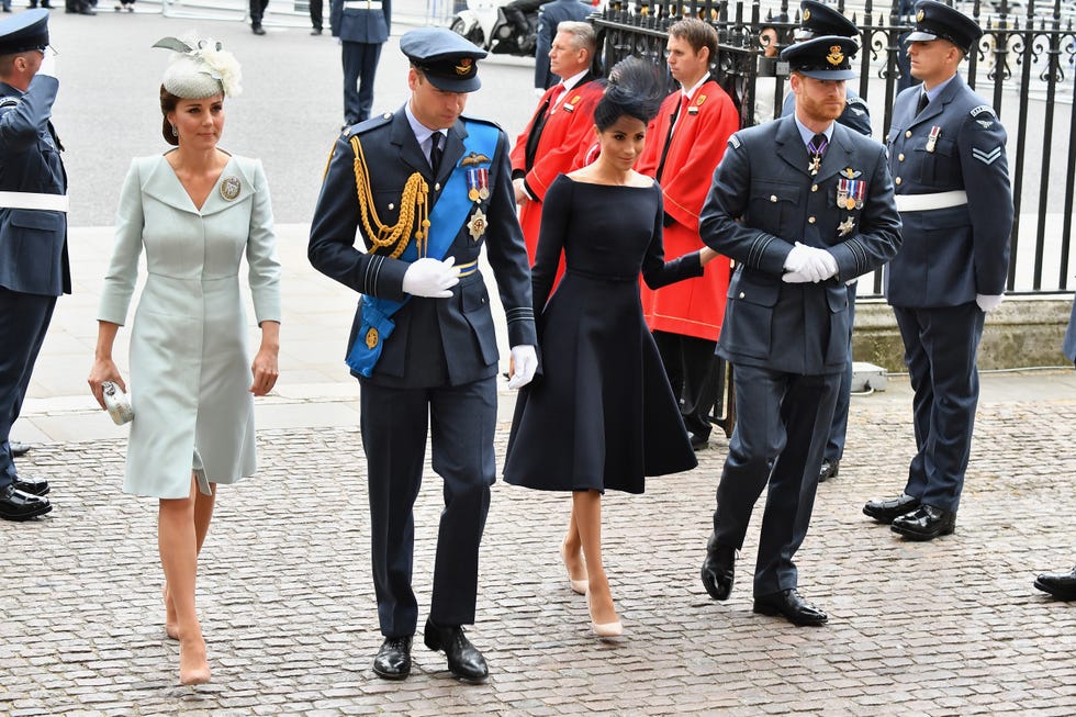 Fashion royalty turn out for Alexander McQueen's funeral