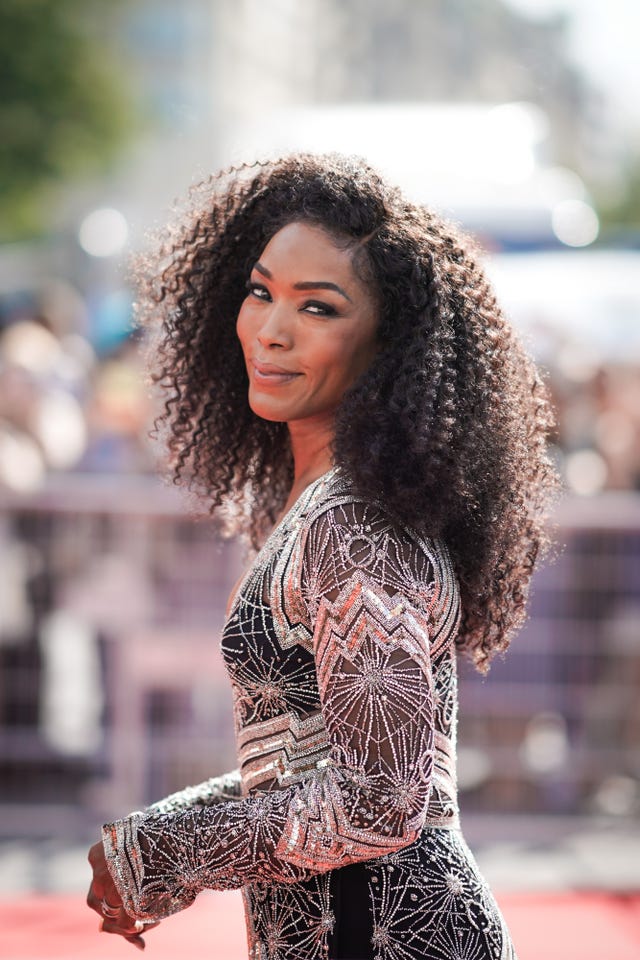 Angela Bassett's Diet And Exercise Routine That Makes 60 Look Great