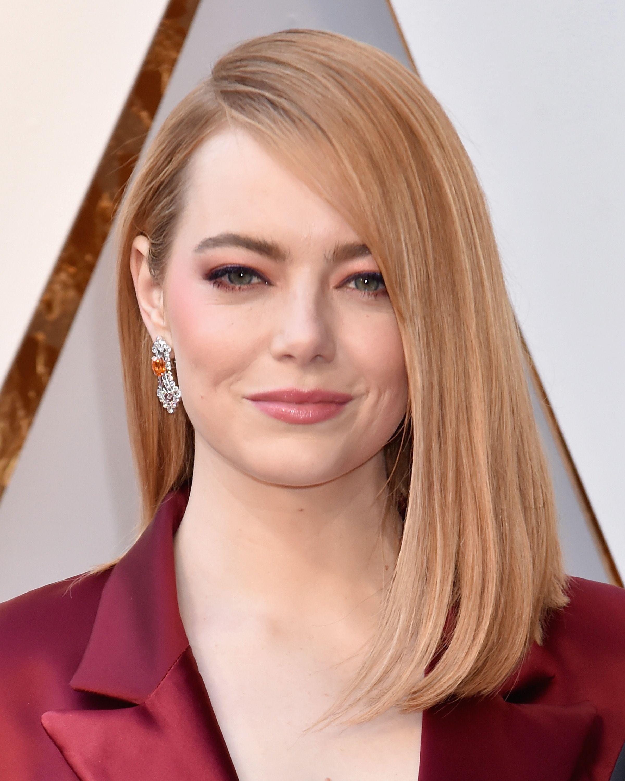Emma Stone Wore Pants and a Blazer on the Oscars 2018 Red Carpet