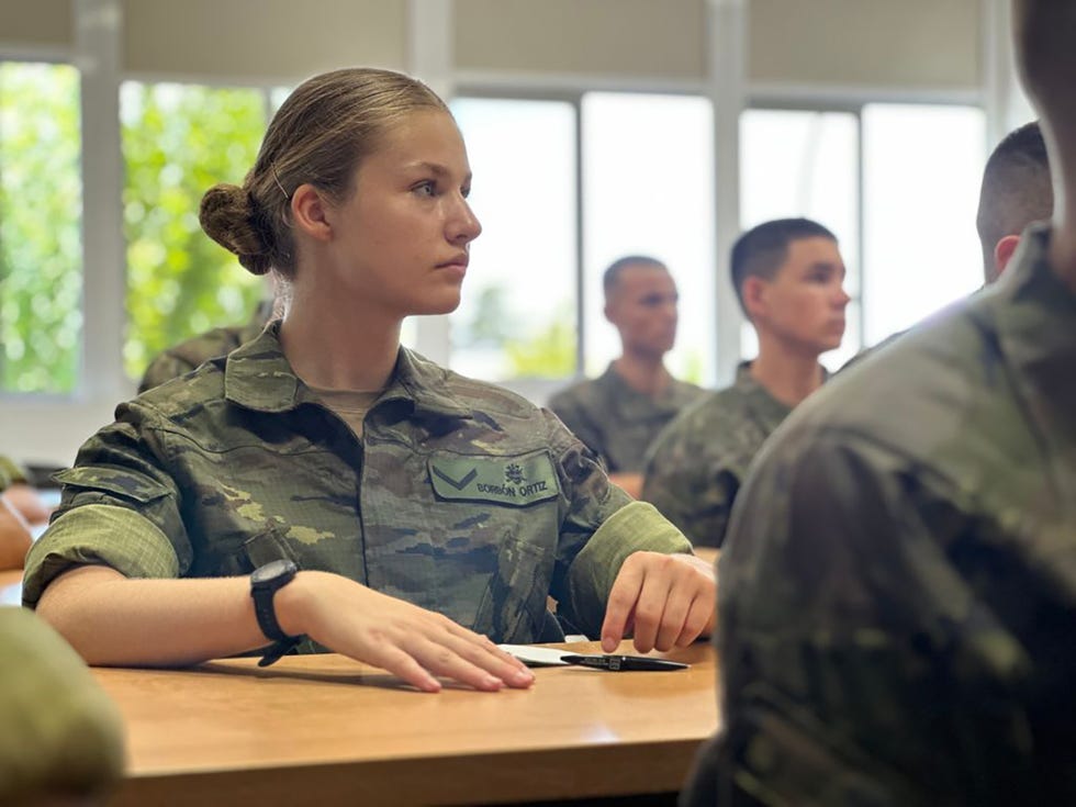princesa leonor dormitorio instalaciones academia militar zaragoza