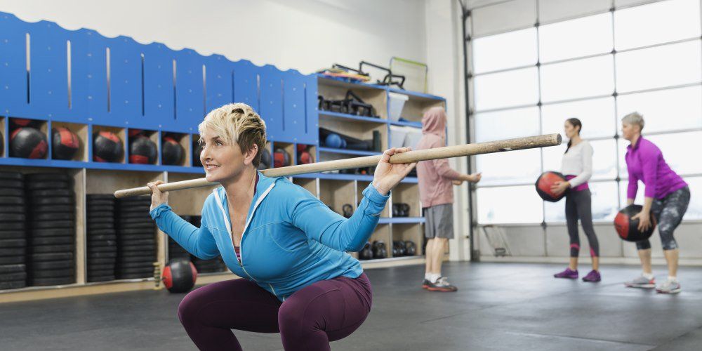 Frau Ganzkörper-Workout Fitness, Aerobic und Übungen Set