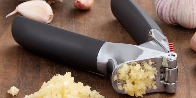 The 8 Best Garlic Presses Of 2023 — OXO, Rösle, Microplane
