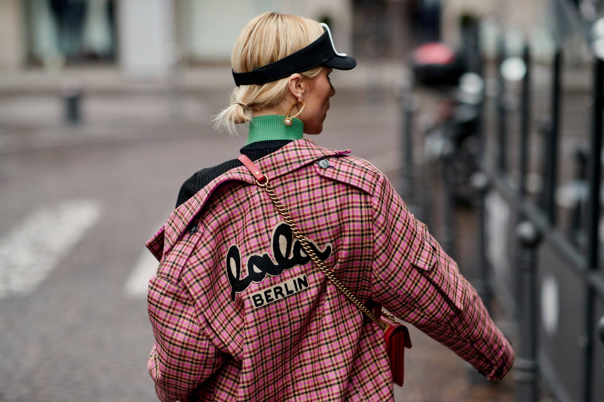 Street fashion, People, Green, Pink, Snapshot, Street, Human, Fashion, Headgear, Design, 