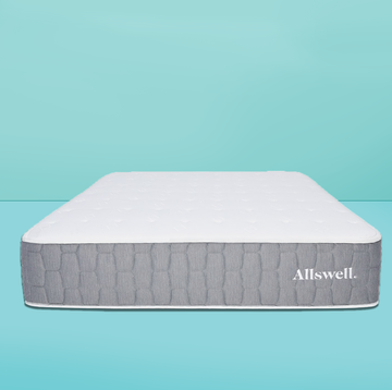https://hips.hearstapps.com/hmg-prod/images/gh-072121-best-mattresses-for-heavy-people-1626966935.png?crop=0.654xw:1.00xh;0.183xw,0&resize=360:*