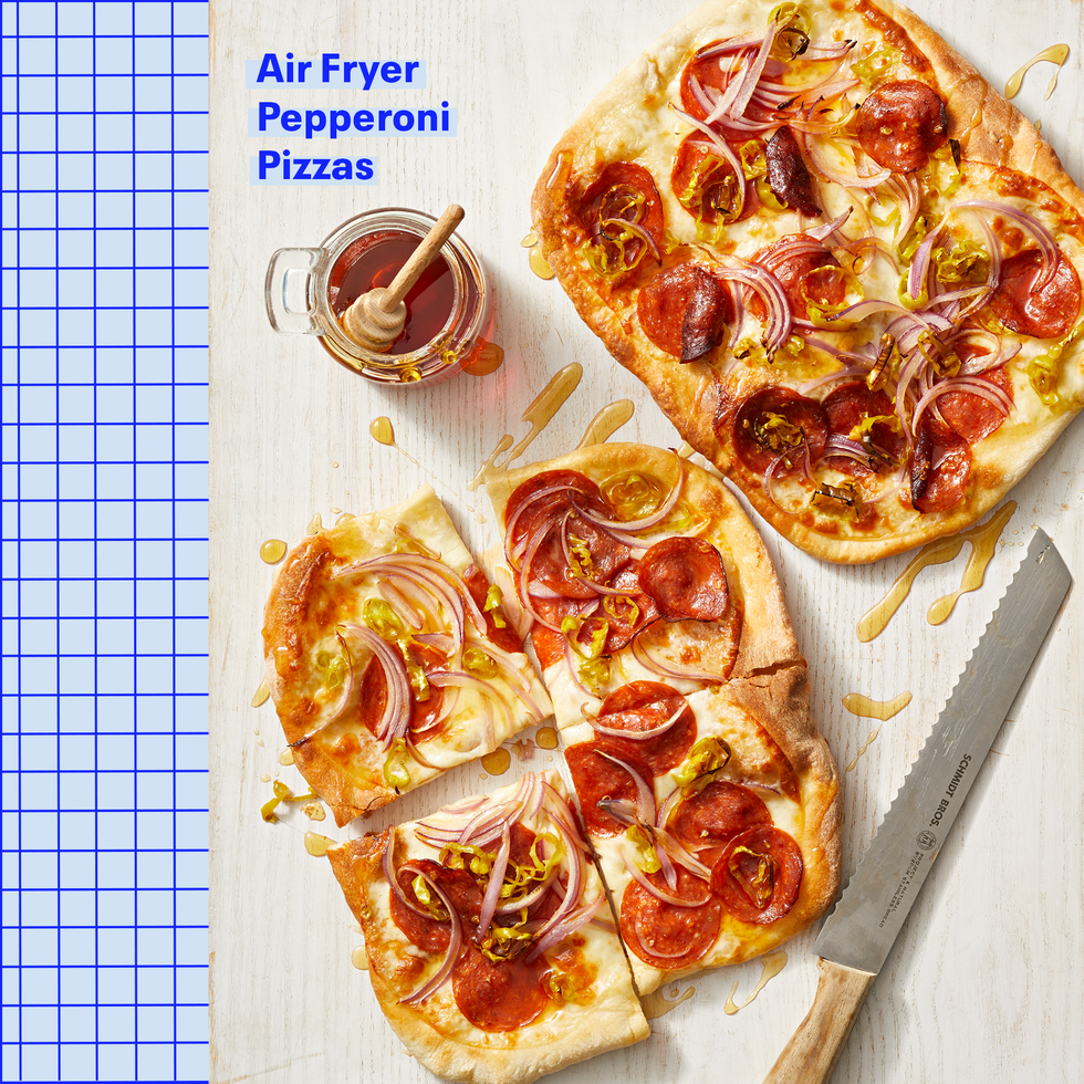 air fryer pepperoni pizzas