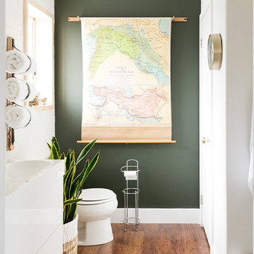bathroom paint colors, hunter green and blue bathrooms