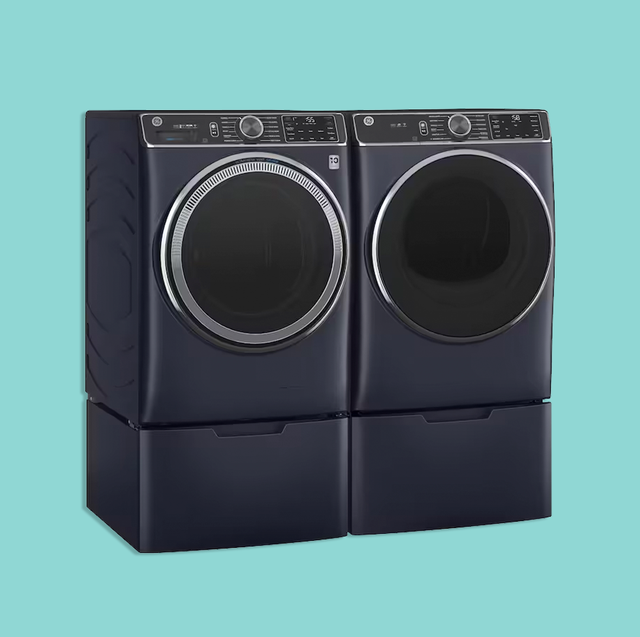 https://hips.hearstapps.com/hmg-prod/images/gh-best-washer-dryer-6543e329462ca.png?crop=0.502xw:1.00xh;0.250xw,0&resize=640:*