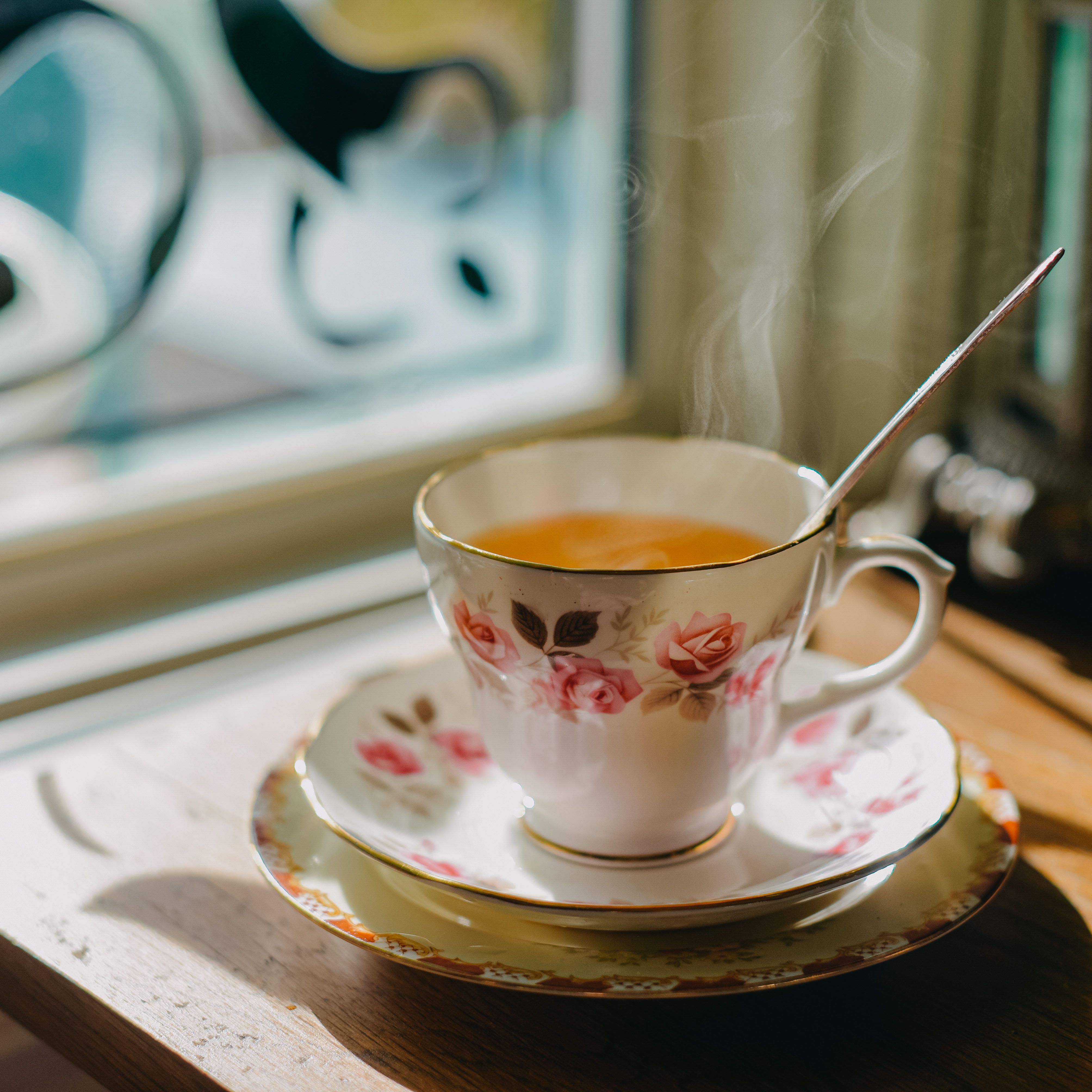 Tea Tastes Like Coffee: Surprising Expert Insights