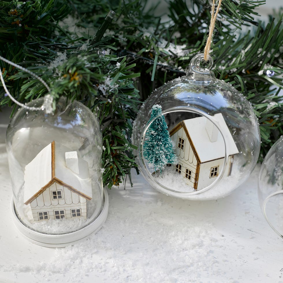 Christmas ornament, Holiday ornament, Ornament, Christmas tree, Christmas decoration, Tree, Party favor, Fir, Interior design, Plant, 
