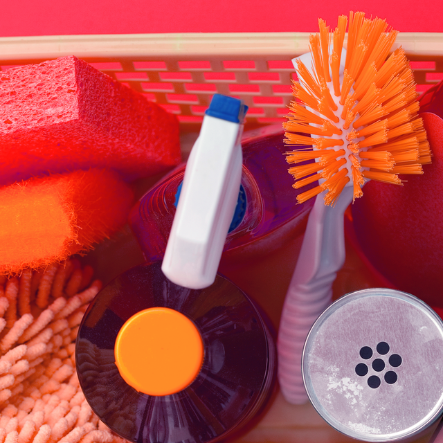 Minimalist Cleaning Supply Checklist: 6 Essentials to Have On Hand