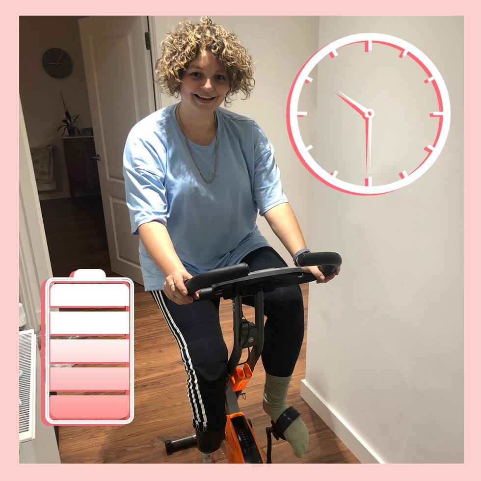 Shoe, Elbow, Bicycle, Wrist, Knee, Wall clock, Bicycle frame, Clock, Jheri curl, Circle, 