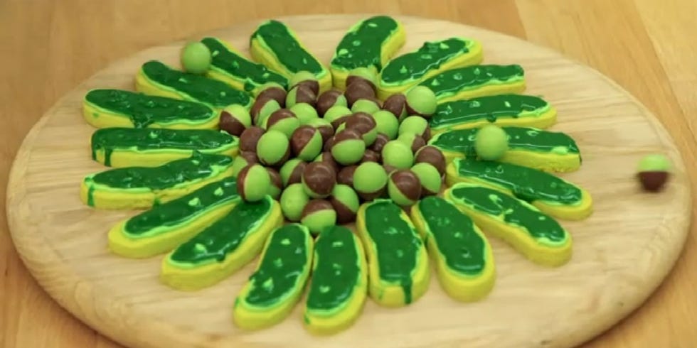 Joe Wilkinson's gherkin biscuits on CGBBO