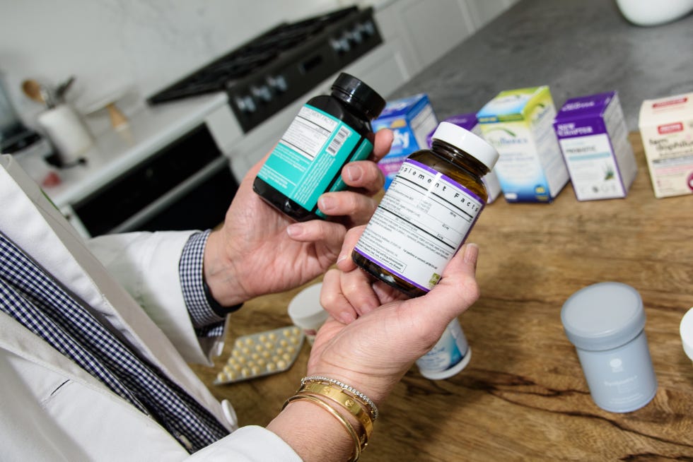 gh institute testing probiotic supplement for women