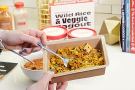 testing out splendid spoon vegan meals in the good housekeeping institute