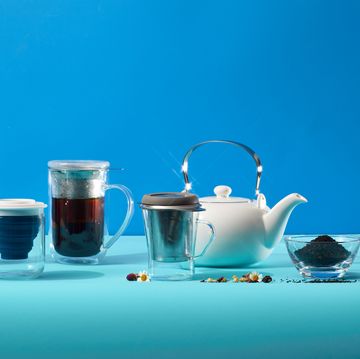 tea infusers with tea