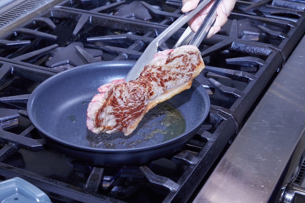 steak in pan