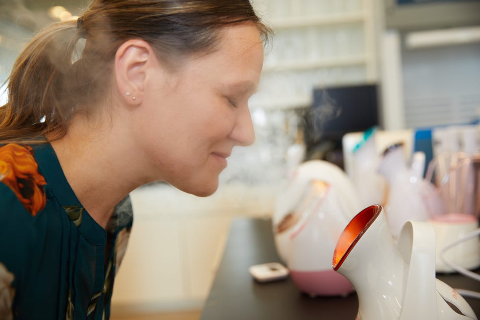 senior chemist danusia wnek using a facial steamer