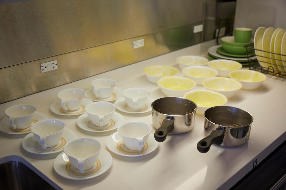 best dishwasher tablets dirty dishes ready to be cleaned